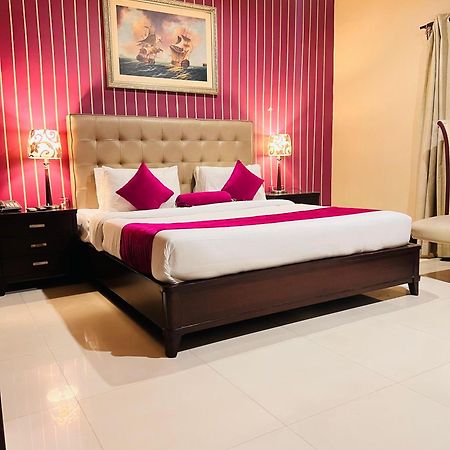 Grand Regent Hotel And Suites Faisalabad Extérieur photo
