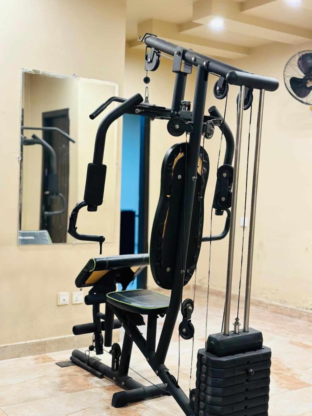 Grand Regent Hotel And Suites Faisalabad Extérieur photo