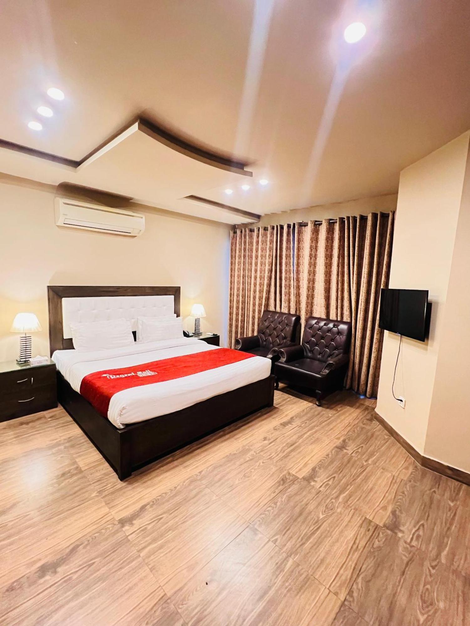 Grand Regent Hotel And Suites Faisalabad Extérieur photo